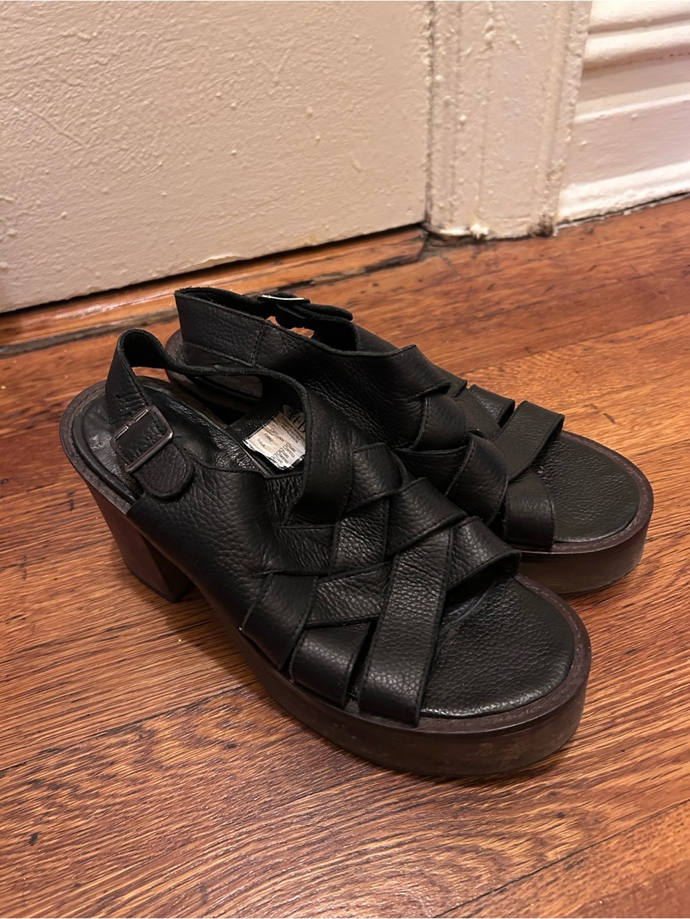 Black Woven Platform Sandal - 100% Argentinean pure leather